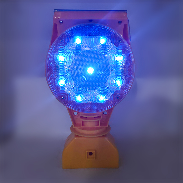 Bakit Gumagamit ang mga Construction Site ng Solar Warning Light na may SOS Flashing Mode?